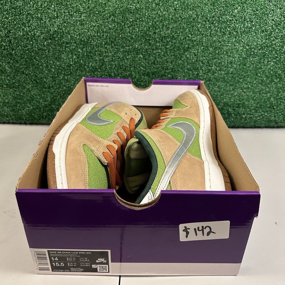 Nike Men's Low-Top Skate Shoe - Green/Tan - Picture 11 of 11